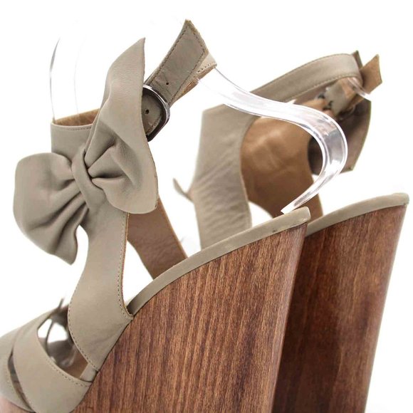 Valentino Garavani Grey Leather Bow Peep Toe Wooden Wedge Platform Sandal 37 - Picture 5 of 7